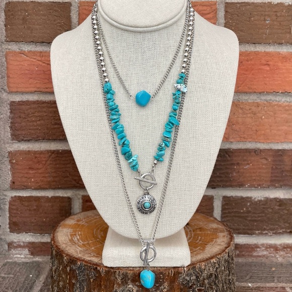 Aztec Pendant Necklace Set with Faux Turquoise - Picture 2 of 2